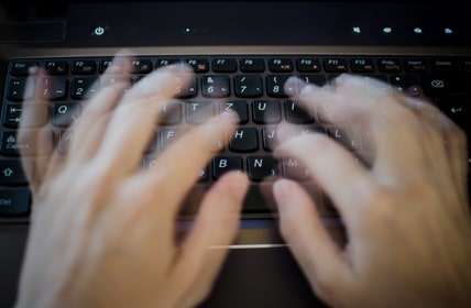 El diario perfil de un “fastblogger” en las redes