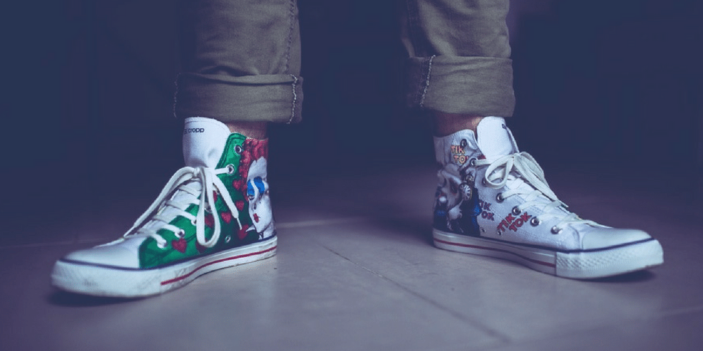 Puedes montar una tienda de zapatos con diseños originales de tus clientes